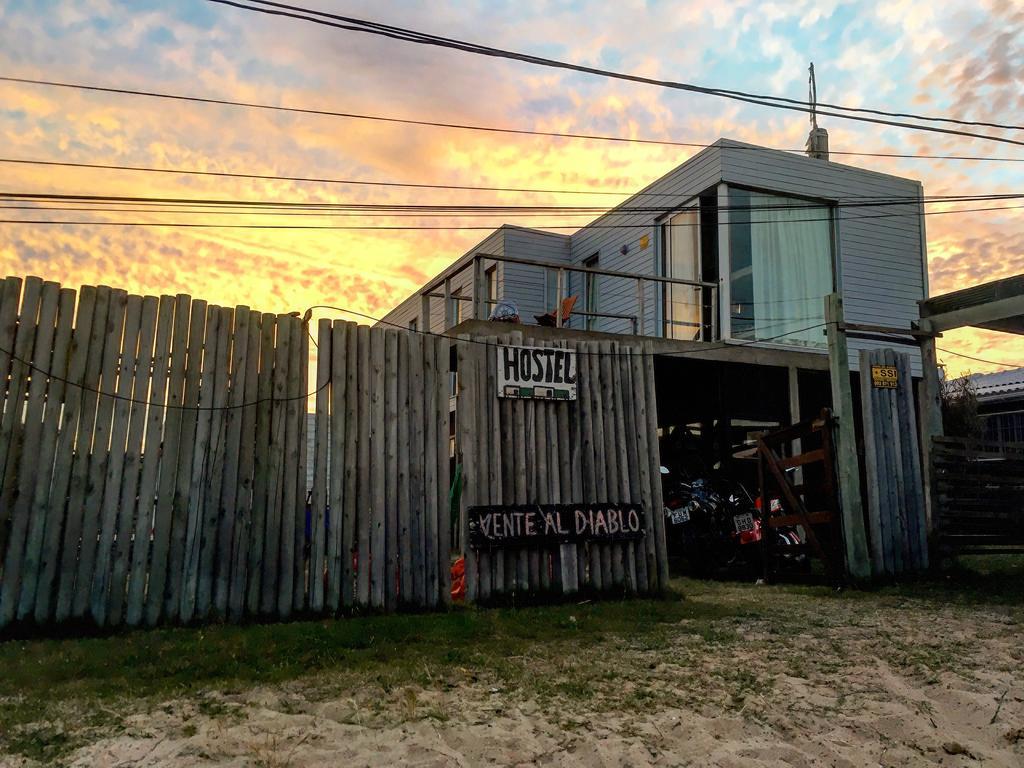 Hostel Vente Al Diablo ปุนตาเดลดีอาโบล ภายนอก รูปภาพ